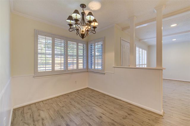 5810 Boyce Springs Drive, Houston, TX 77066