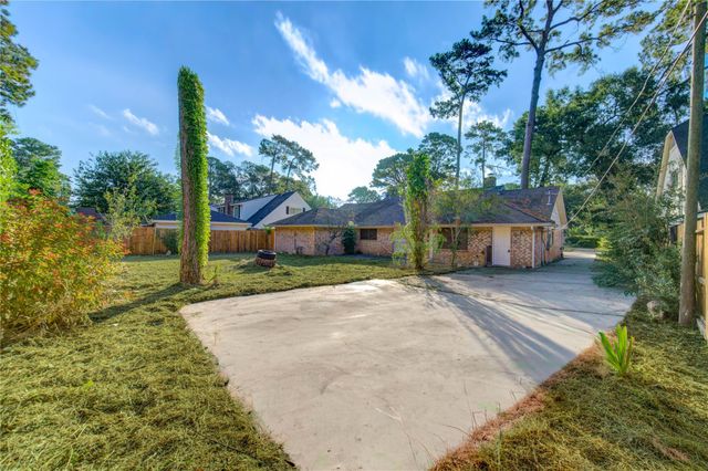 5810 Boyce Springs Drive, Houston, TX 77066