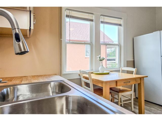 1022 S Santa Fe Ave, Pueblo, CO 81006