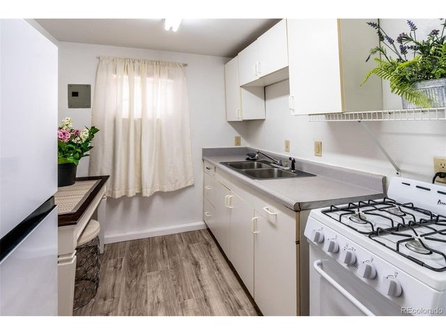 1022 S Santa Fe Ave, Pueblo, CO 81006