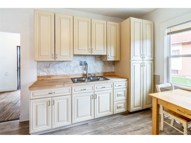 1022 S Santa Fe Ave, Pueblo, CO 81006
