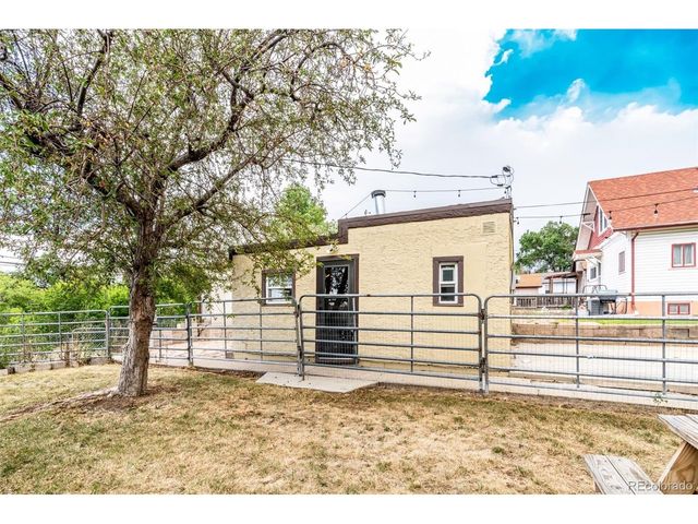 1022 S Santa Fe Ave, Pueblo, CO 81006