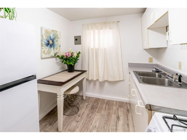 1022 S Santa Fe Ave, Pueblo, CO 81006