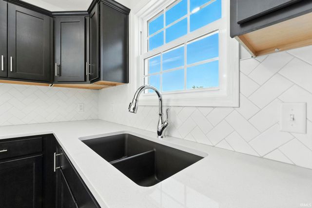 4815 Windrow Way, Fort Wayne, IN 46818