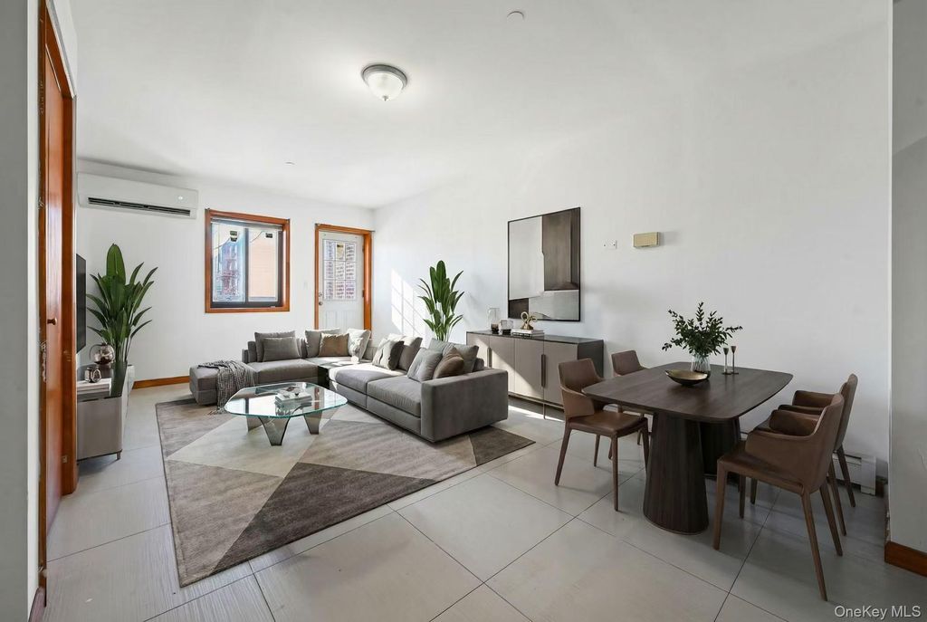 8409 Queens Boulevard 4B, Elmhurst, NY 11373