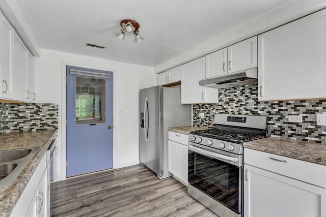 1841 Whaler Lane, Hanover Park, IL 60133