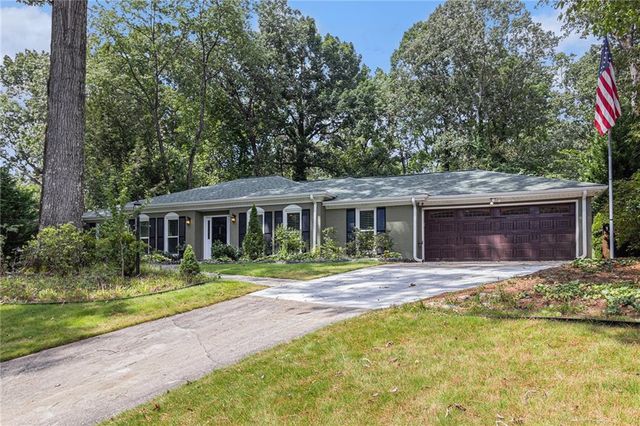 170 Berwick Drive, Atlanta, GA 30328