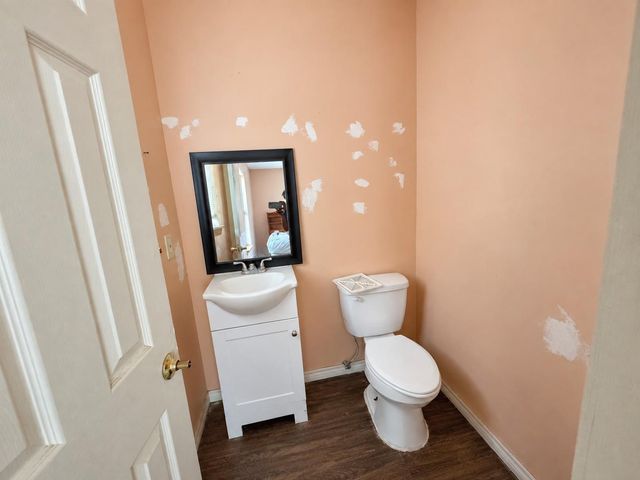 900 Lee LN, Lockhart, TX 78644