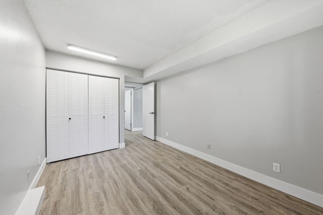 4902 University Avenue 130, Des Moines, IA 50311