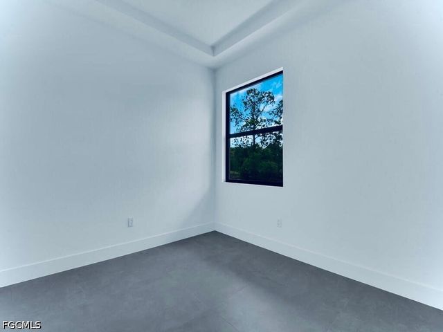3805 E 8th ST, Lehigh Acres, FL 33972
