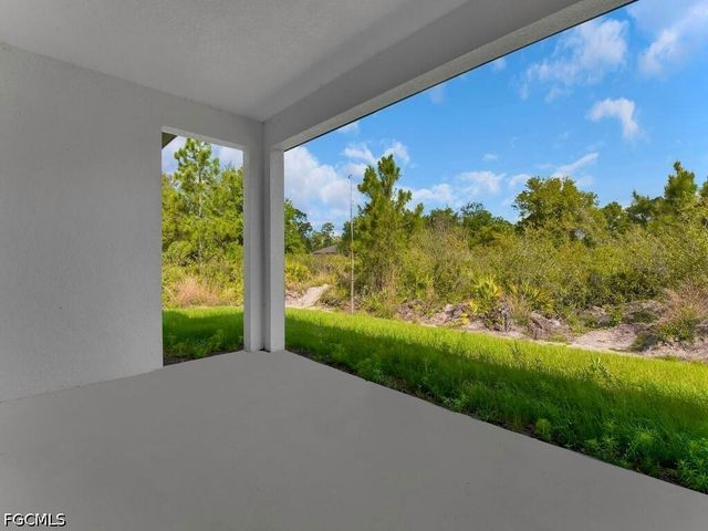 3805 E 8th ST, Lehigh Acres, FL 33972