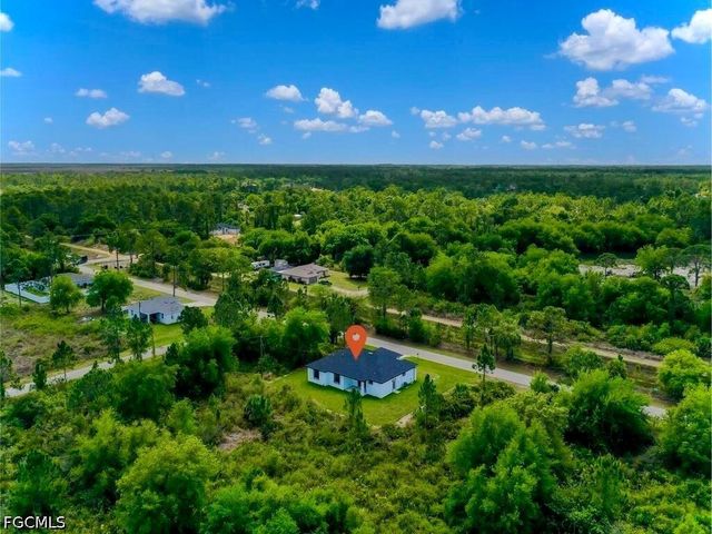 3805 E 8th ST, Lehigh Acres, FL 33972