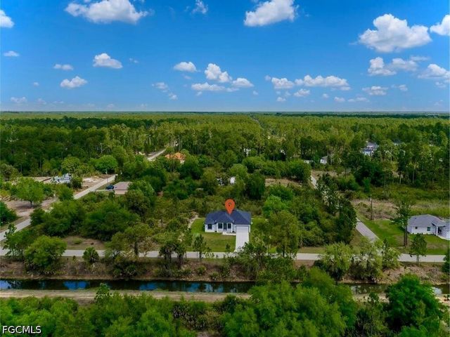 3805 E 8th ST, Lehigh Acres, FL 33972