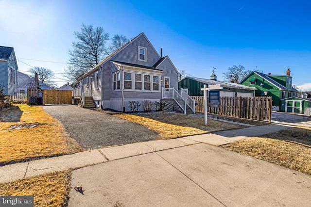 2601 HILLCREST AVE, Baltimore, MD 21234