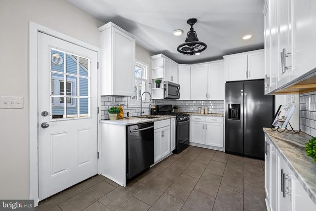 2601 HILLCREST AVE, Baltimore, MD 21234