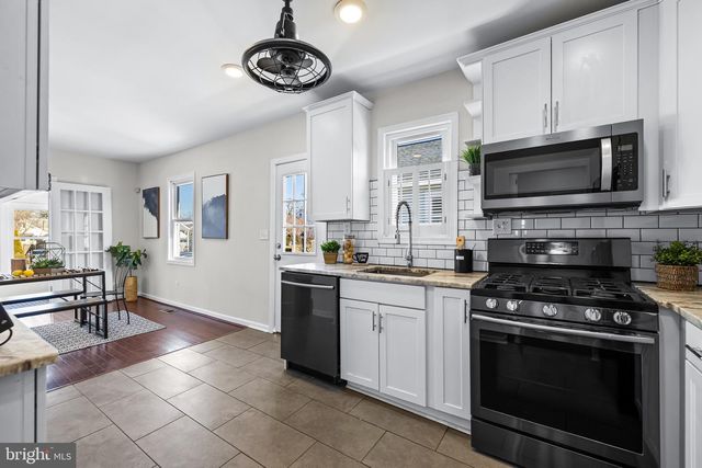 2601 HILLCREST AVE, Baltimore, MD 21234