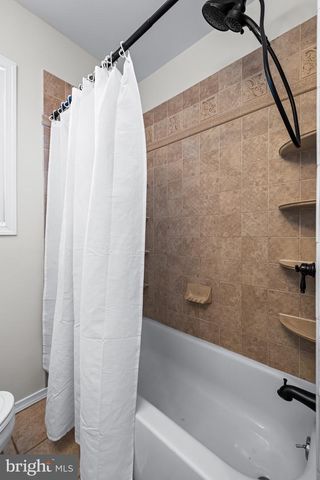 2601 HILLCREST AVE, Baltimore, MD 21234