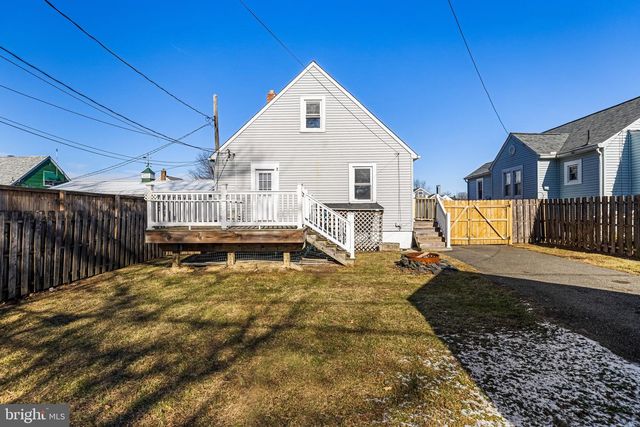 2601 HILLCREST AVE, Baltimore, MD 21234