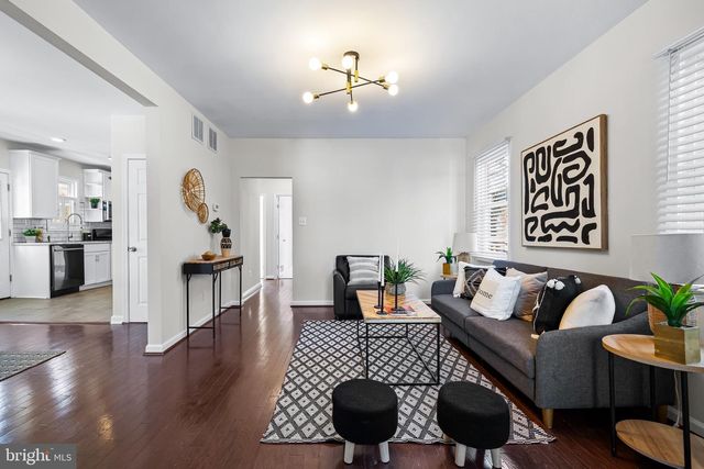 2601 HILLCREST AVE, Baltimore, MD 21234