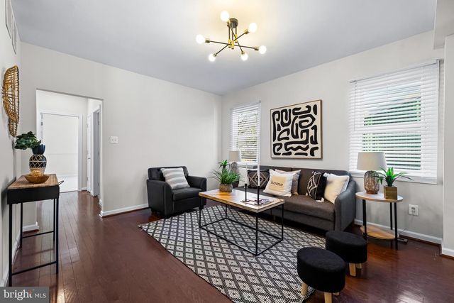 2601 HILLCREST AVE, Baltimore, MD 21234