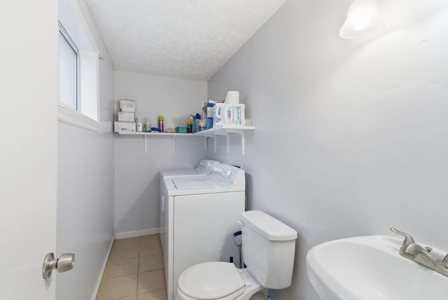 3552 Sundart Drive, Lexington, KY 40517
