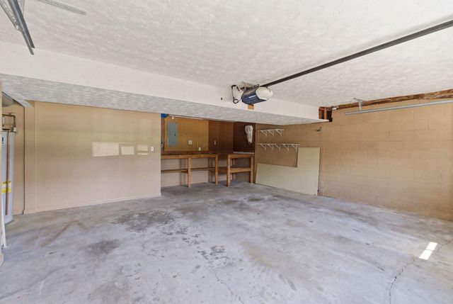 3552 Sundart Drive, Lexington, KY 40517