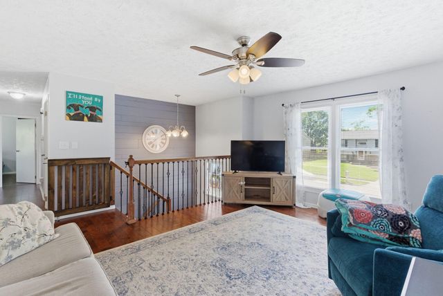 3552 Sundart Drive, Lexington, KY 40517