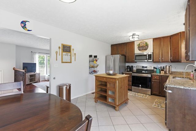 3552 Sundart Drive, Lexington, KY 40517