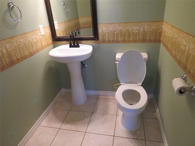 18326 Marlin Waters Drive, Humble, TX 77346