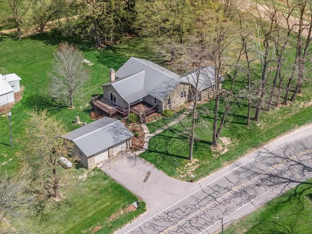 E5386 County Rd. V, Reedsburg, WI 53959