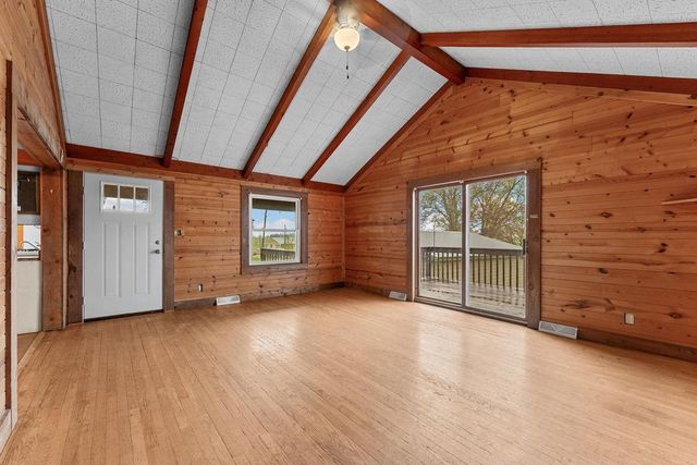 E5386 County Rd. V, Reedsburg, WI 53959