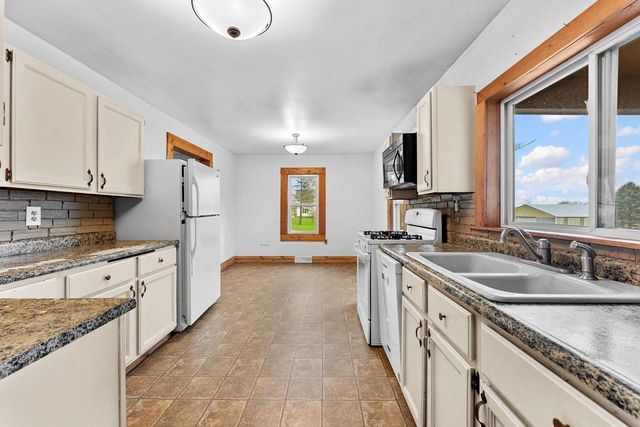 E5386 County Rd. V, Reedsburg, WI 53959