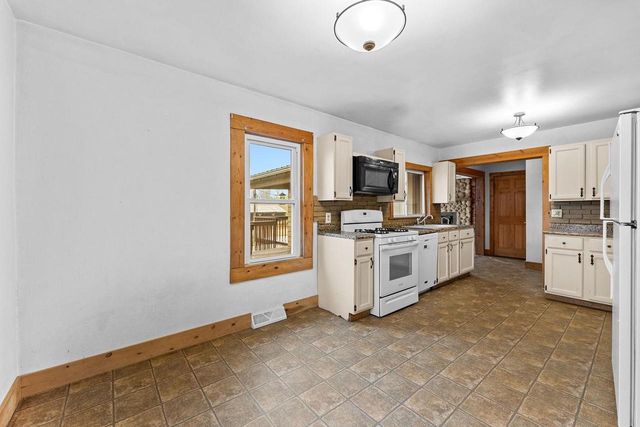 E5386 County Rd. V, Reedsburg, WI 53959
