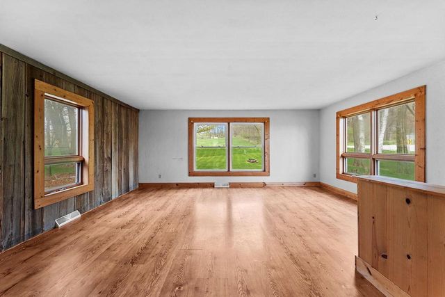 E5386 County Rd. V, Reedsburg, WI 53959