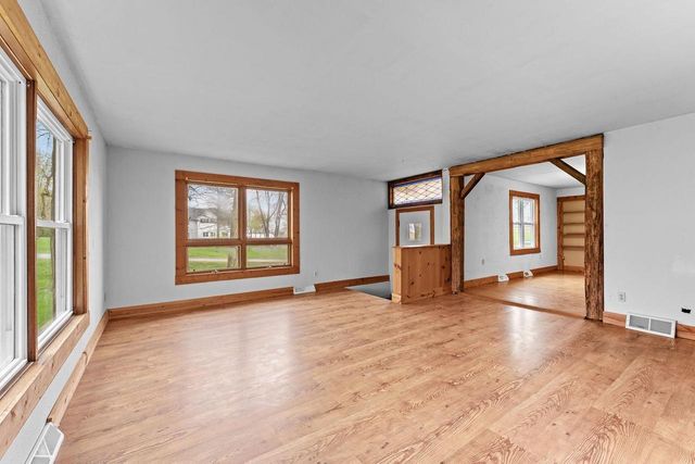 E5386 County Rd. V, Reedsburg, WI 53959