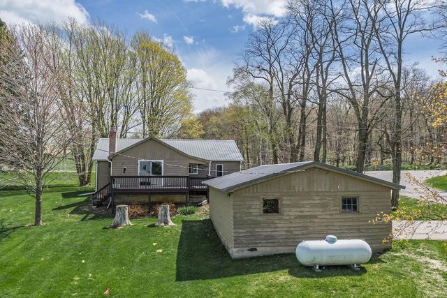 E5386 County Rd. V, Reedsburg, WI 53959