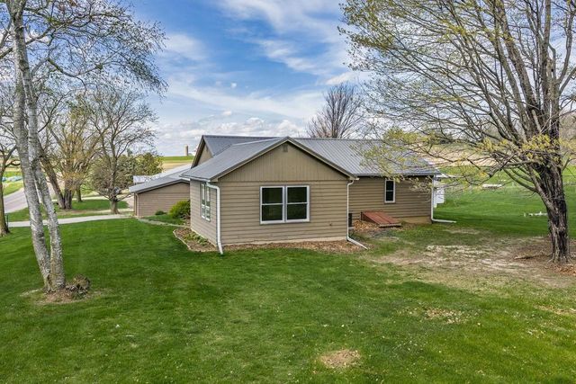 E5386 County Rd. V, Reedsburg, WI 53959
