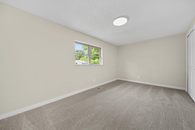 8503 Nimitz Drive, Powell, OH 43065