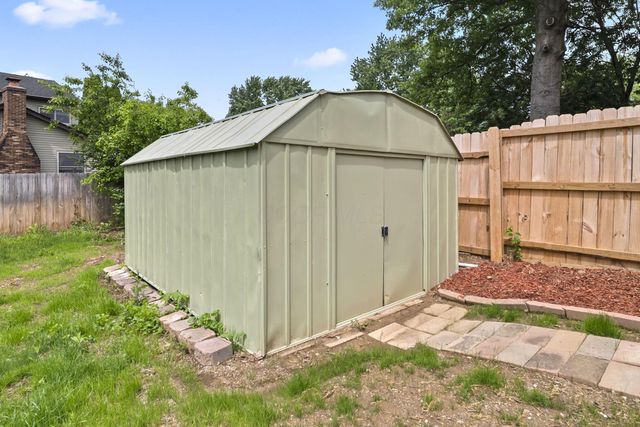 8503 Nimitz Drive, Powell, OH 43065