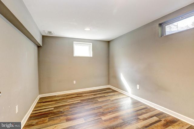 5600 CARTER AVE, Baltimore, MD 21214