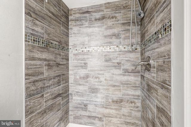 5600 CARTER AVE, Baltimore, MD 21214