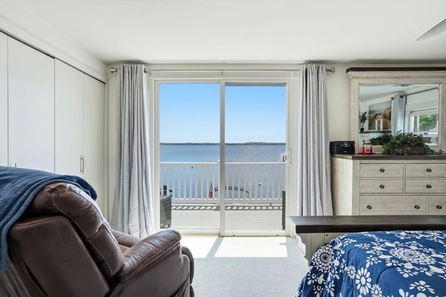 145 Staples Shore Rd, Lakeville, MA 02347