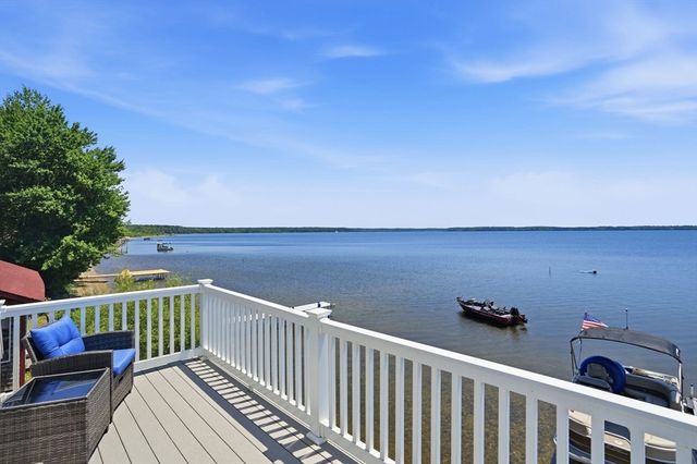 145 Staples Shore Rd, Lakeville, MA 02347