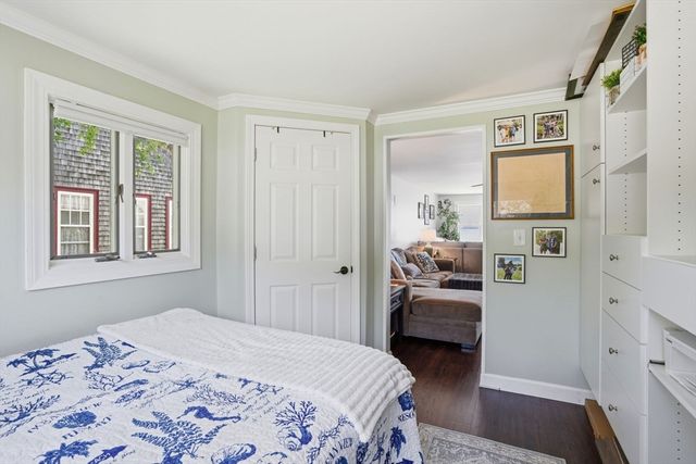 145 Staples Shore Rd, Lakeville, MA 02347