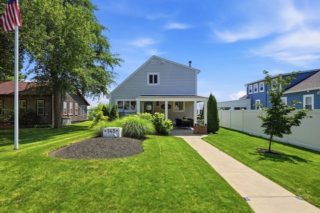 145 Staples Shore Rd, Lakeville, MA 02347