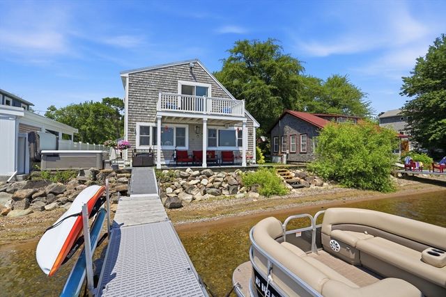 145 Staples Shore Rd, Lakeville, MA 02347