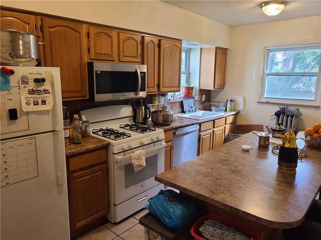 743 Taylor Ave, Avalon, PA 15202