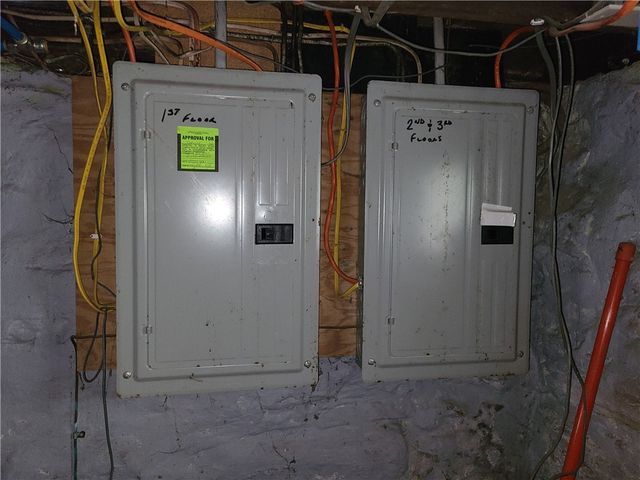 743 Taylor Ave, Avalon, PA 15202