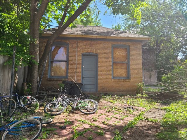 743 Taylor Ave, Avalon, PA 15202