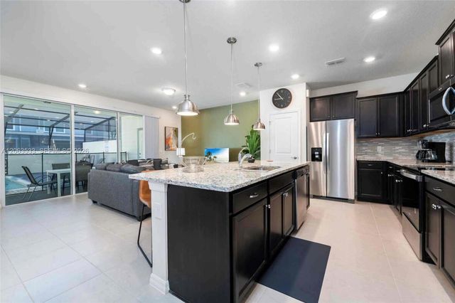 4298 Lana Avenue, Davenport, FL 33897